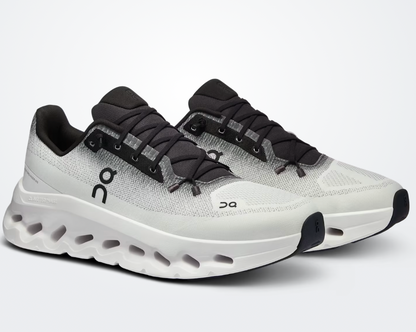 On Cloudtilt “Black | Ivory”